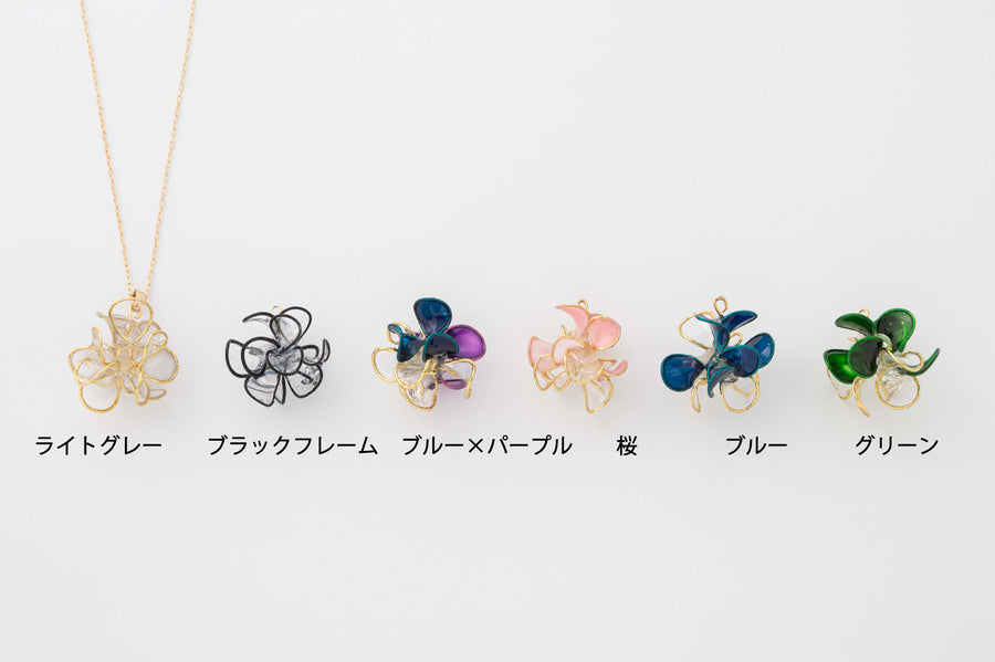 Flower bombのnecklace